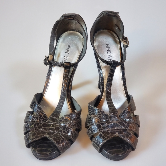 Nine West Brown Snake-Embossed T-Strap Open-Toe Pumps Size 6 - Picture 2 of 7